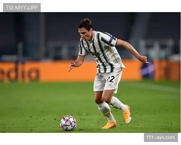 萨卡 vs 维尼修斯:左右边锋进攻效率与战术角色对比 萨卡 vs 维尼修斯:左右边锋进攻效率与战术角色对比